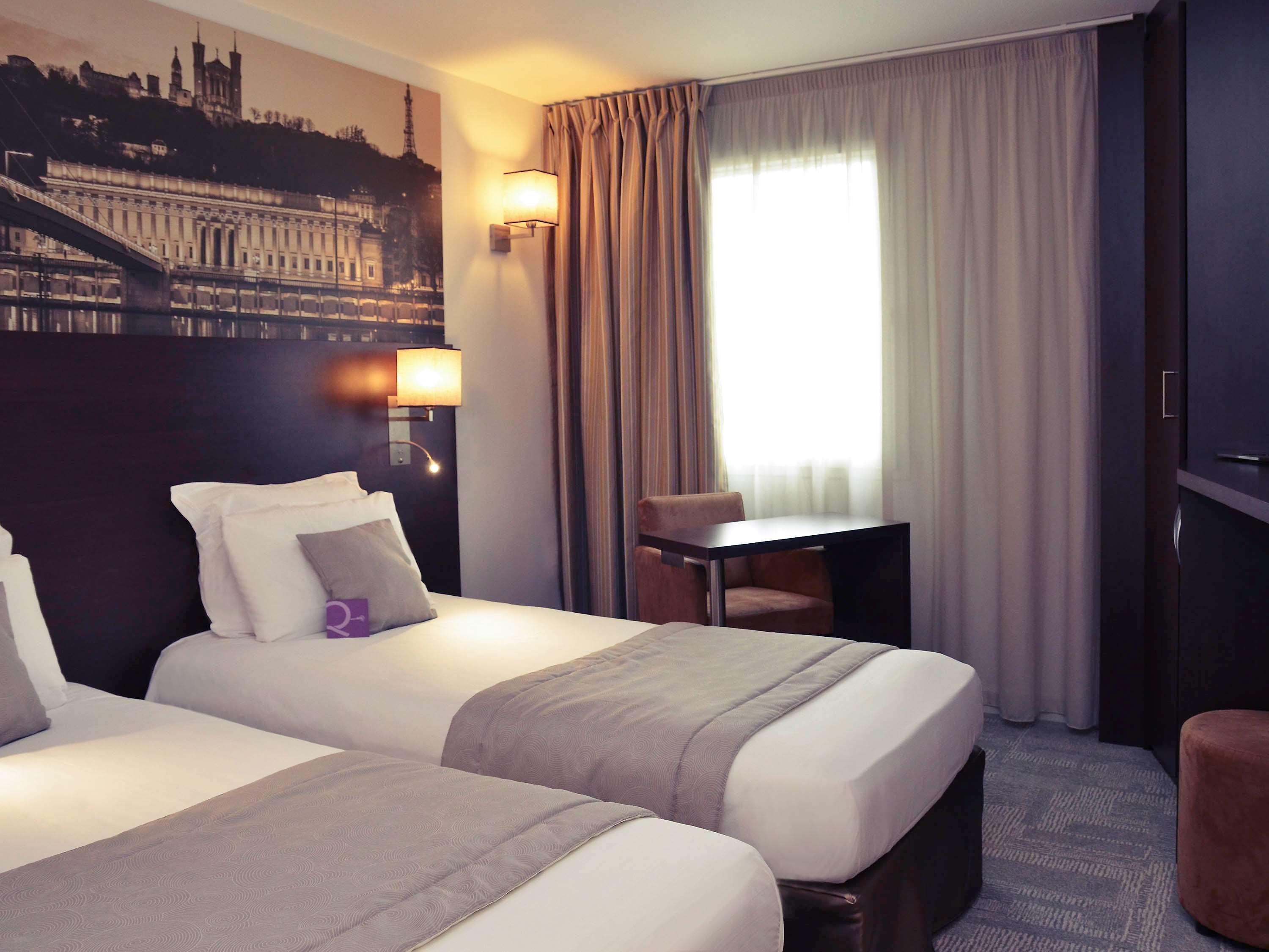 Mercure Lyon Est Chaponnay Eksteriør bilde