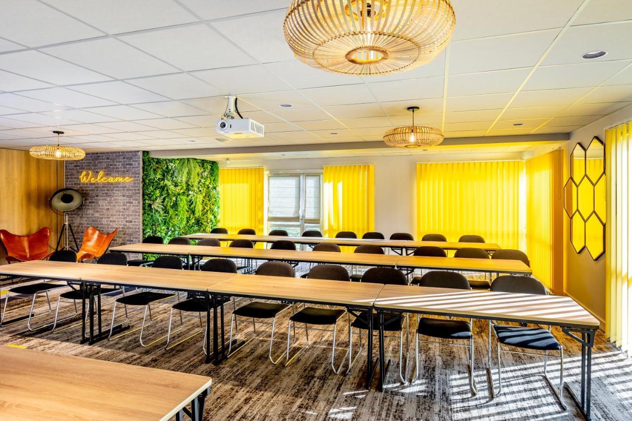 Mercure Lyon Est Chaponnay Eksteriør bilde