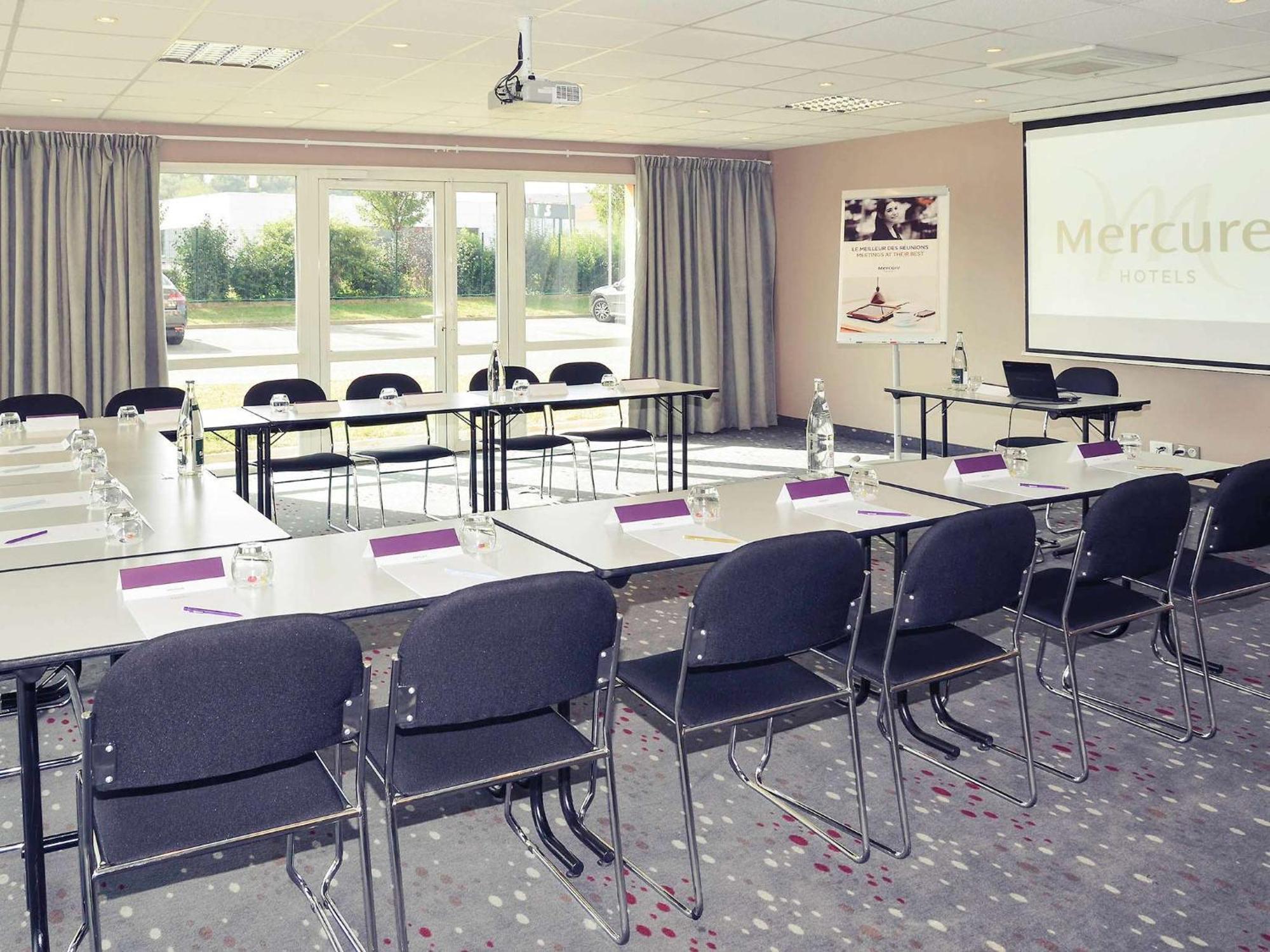 Mercure Lyon Est Chaponnay Eksteriør bilde
